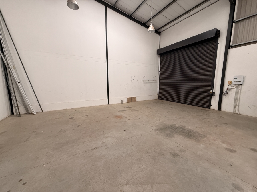 To Let Commercial Property for Rent in Rivergate Western Cape